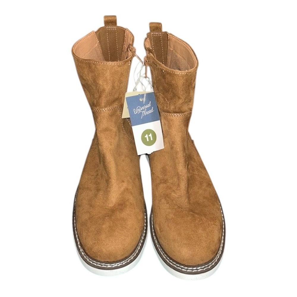 NWT Universal Thread Brown Boots w/Memory Foam